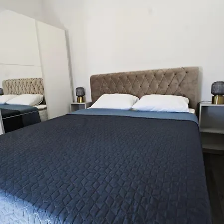 Mell's Apartment *