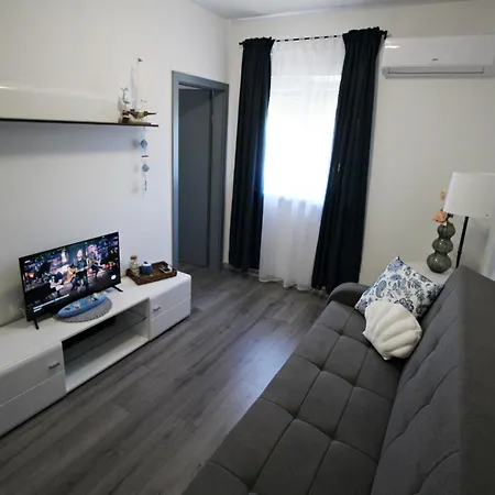 Mell's Apartment